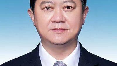 南昌市政府秘书长邹晓东，主动交代问题