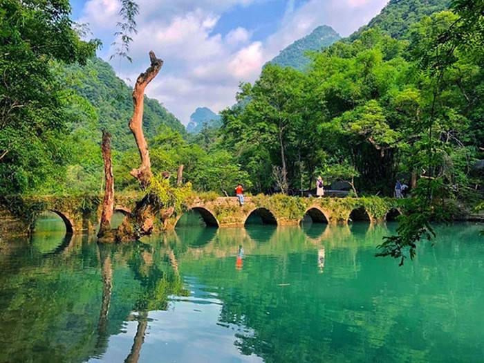 去贵州旅游5天预团费多少钱，贵州5日最新游玩价格查询，实用5天攻略省钱篇！