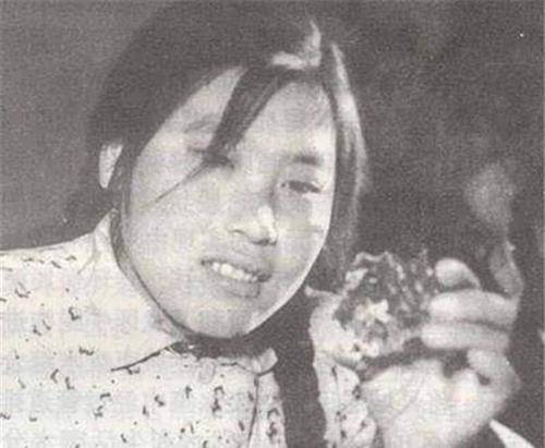当年捡到价值10亿砖石，主动上交给国家的姑娘，如今过得怎样了？